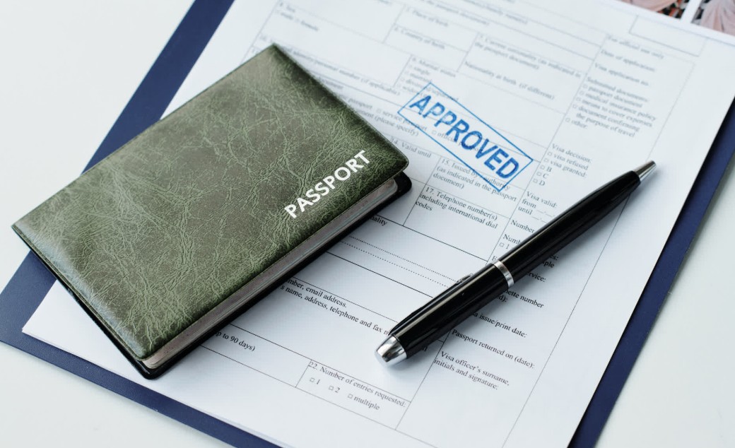 Rise in UK Visit Visa Refusals Highlights Importance of Administrative Reviews and Professional Legal Advice